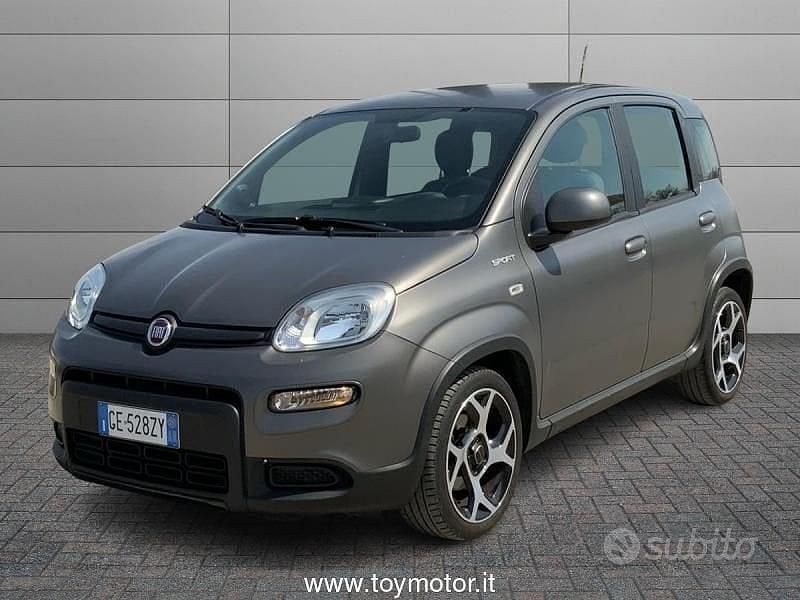 Usata Fiat Panda Sport 69 CV (50 kW) 2021 Grigio Utilitaria