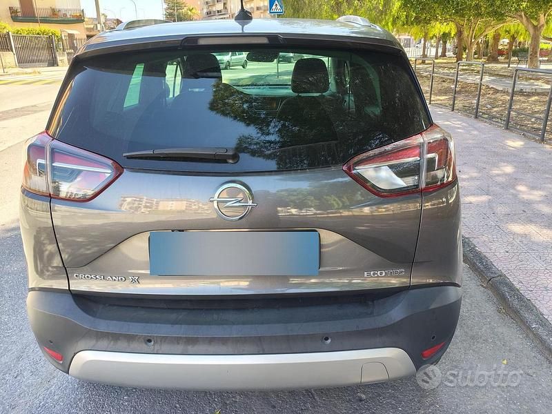 Usata Opel Crossland 110 CV (80 kW) 2020 Grigio SUV