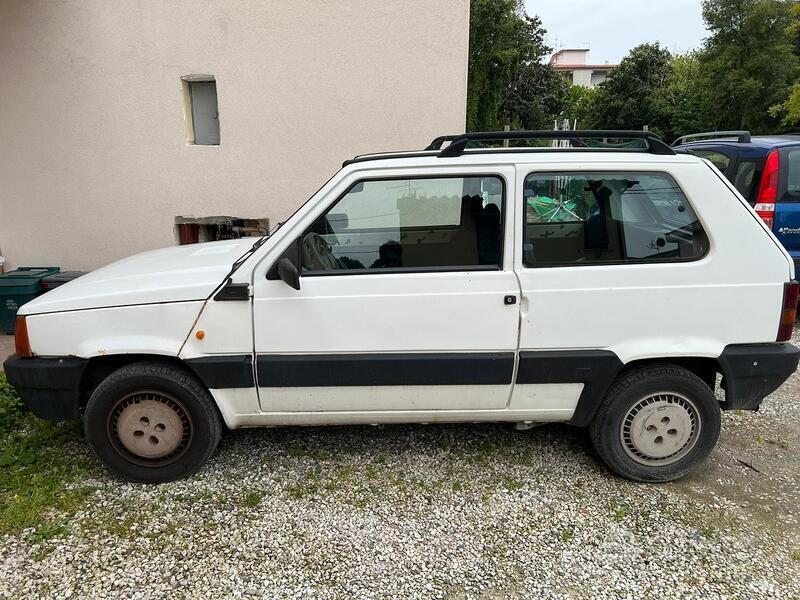 Usato 2000 Fiat Panda 0.9 Benzin 39 CV (999 €)