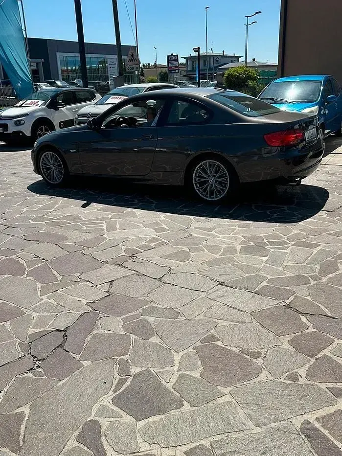 Usata BMW 320 184 CV (135 kW) 2010 Marrone Coupé
