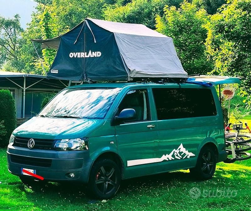 Verde Usata 2011 VW Caravelle Monovolume | 15.900 € (Ottimo prezzo) - Immagine 1/4