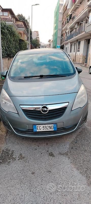 Usata Opel Meriva 110 CV (80 kW) 2011 Grigio Monovolume