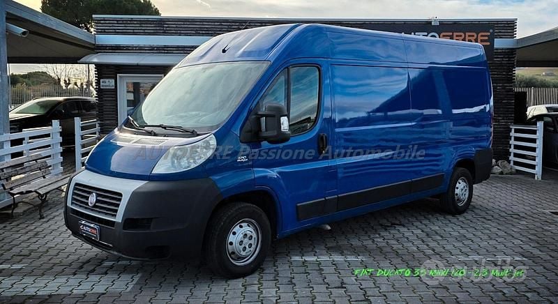 Usata Fiat Ducato 120 CV (88 kW) 2010 Blu Furgone