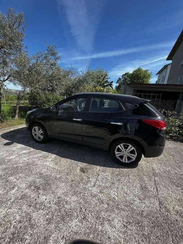 Usata Hyundai ix35 Comfort 163 CV (119 kW) 2011 Nero SUV