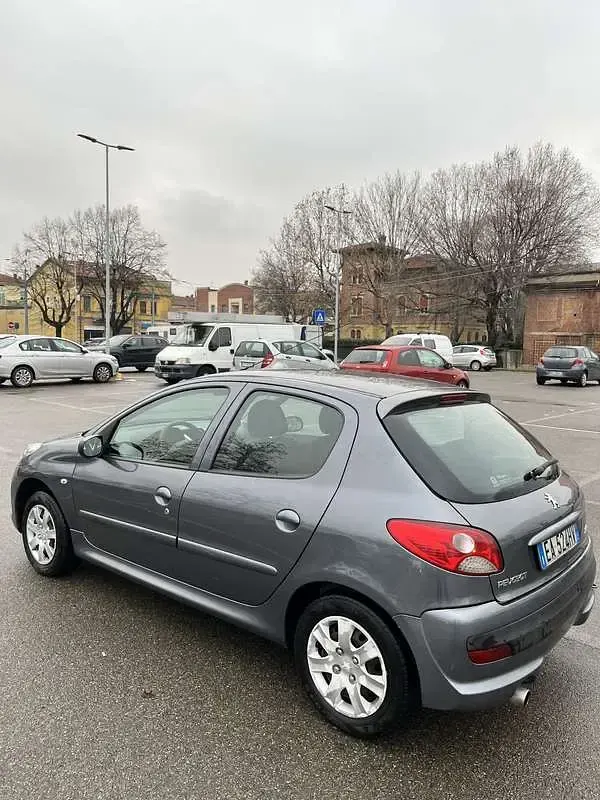 Usata Peugeot 206 60 CV (44 kW) 2010 Berlina