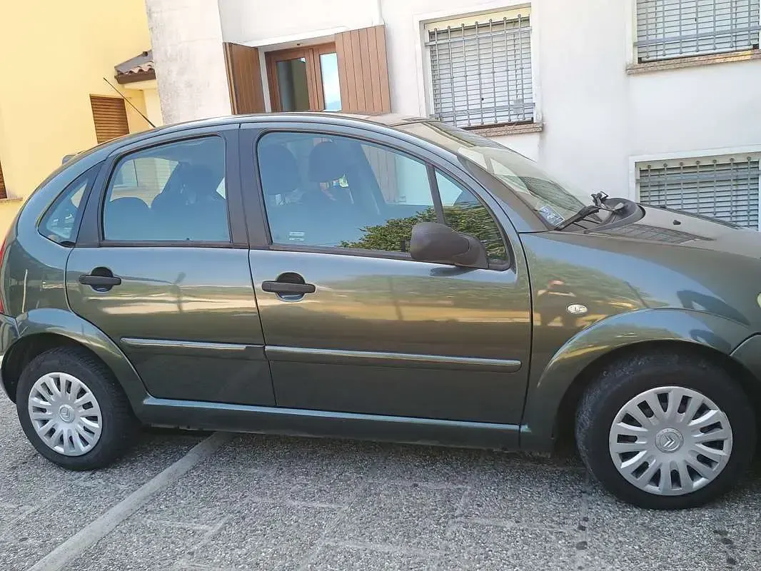 Usata Citroën C3 Elegance 60 CV (44 kW) 2009 Grigio Berlina