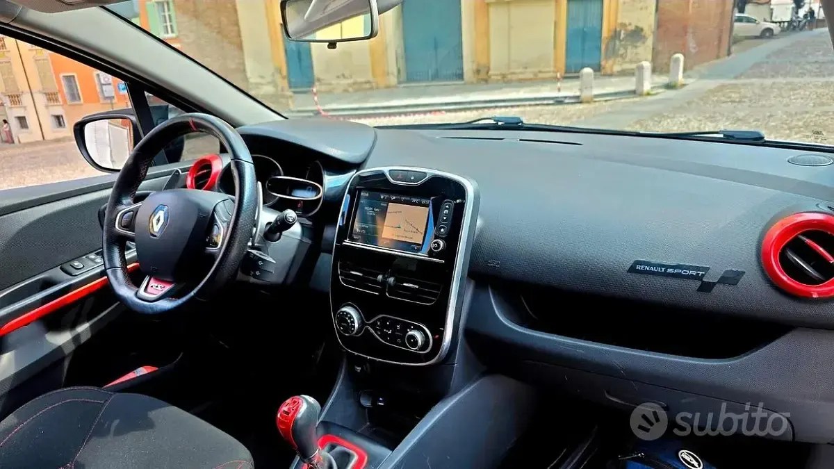 Usata Renault Clio IV R.S. 200 CV (147 kW) 2015 Bianco Berlina