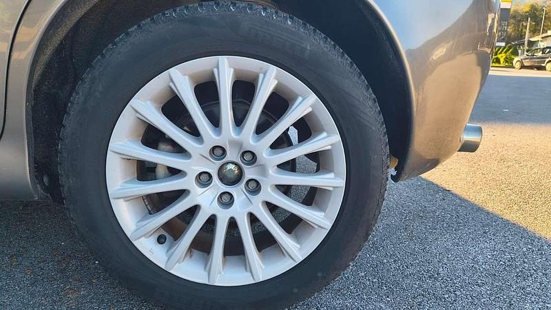 Usata Alfa Romeo 147 Exclusive 120 CV (88 kW) 2006 Grigio Utilitaria