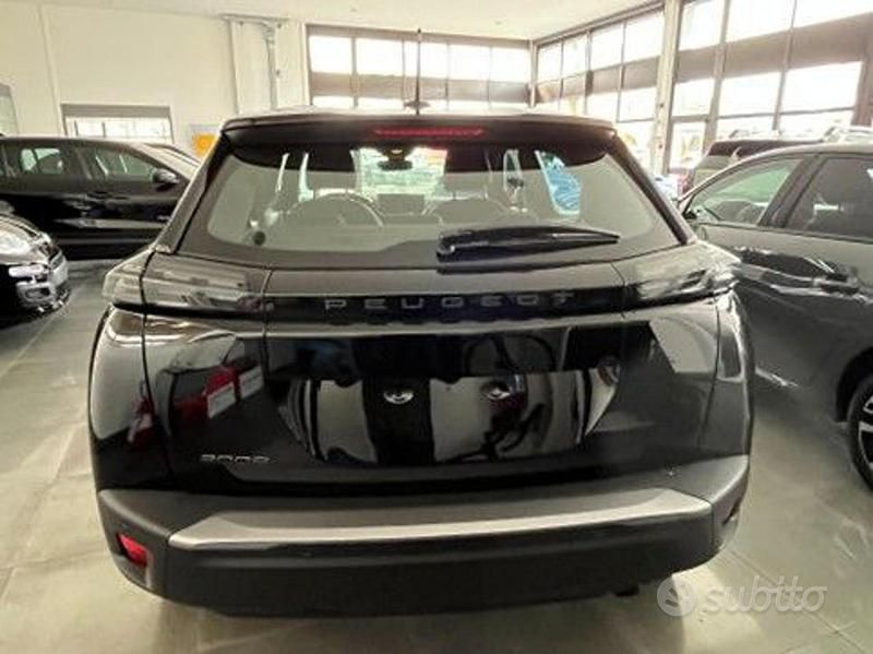 Nuova Peugeot 2008 Style 101 CV (74 kW) 2025 Nero SUV