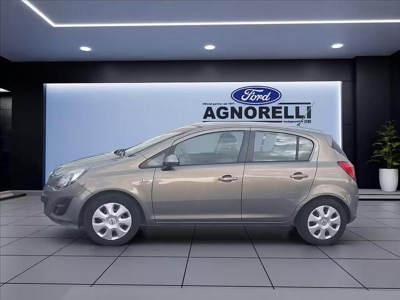 Usata Opel Corsa Edition 85 CV (62 kW) 2015 Utilitaria