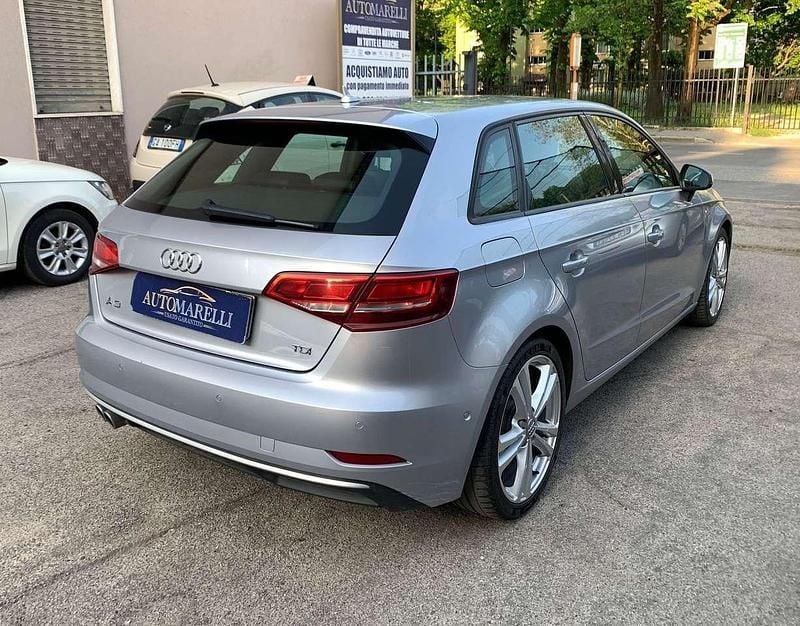 Usata Audi A3 Design 150 CV (110 kW) 2016 Grigio Berlina