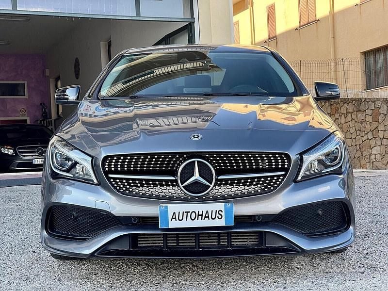Usata Mercedes CLA200 Premium 136 CV (100 kW) 2018 Grigio Berlina