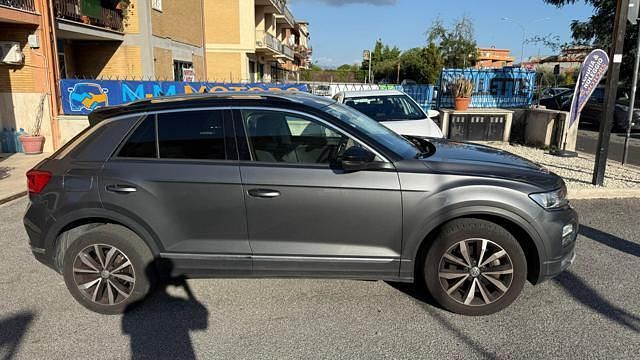 Usata VW T-Roc Style 116 CV (85 kW) 2018 Grigio scuro SUV