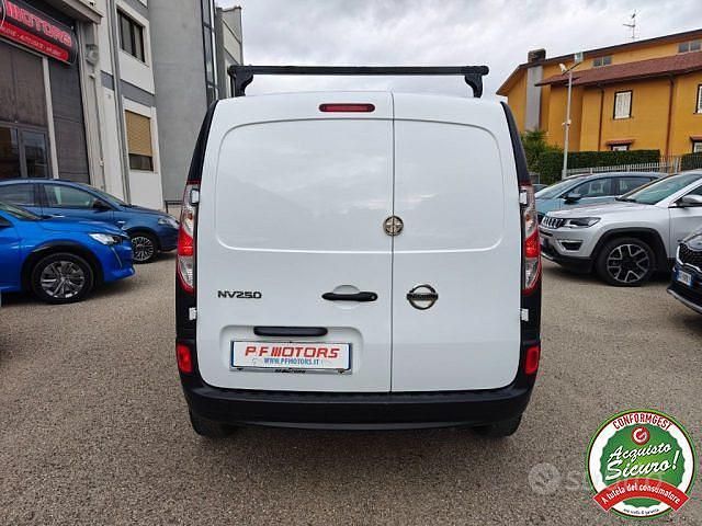 Usata Nissan NV250 116 CV (85 kW) 2021 Bianco Furgone