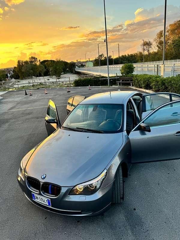 Usata 2008 BMW 520 Tre volumi | 6500 € (Ottimo prezzo) - Immagine 1/4