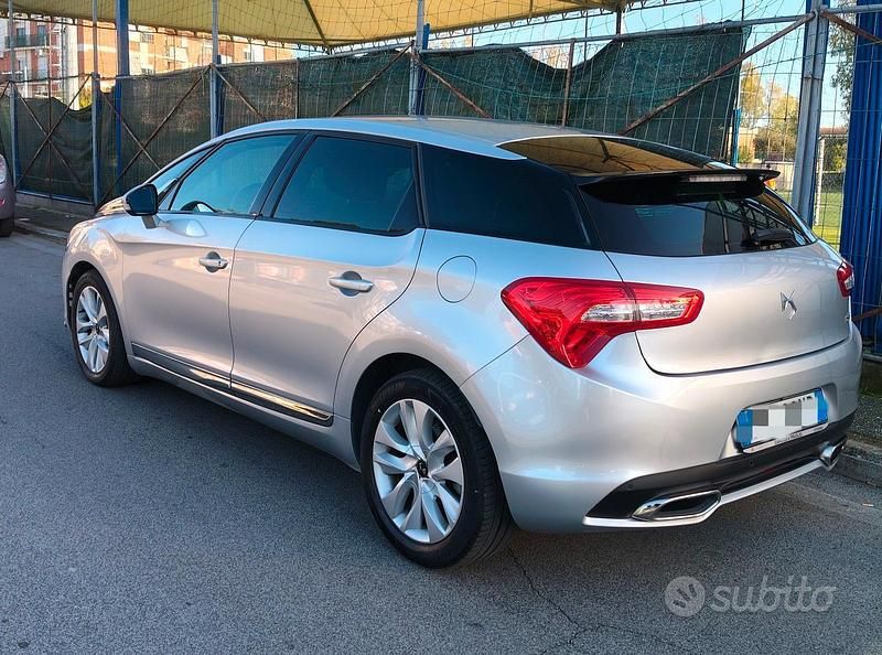 Usata DS Automobiles DS5 120 CV (88 kW) 2015 Grigio Utilitaria