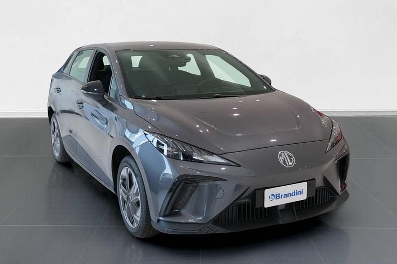 Usata MG MG4 EV 50 kW (69 CV) 2024 Nero Utilitaria