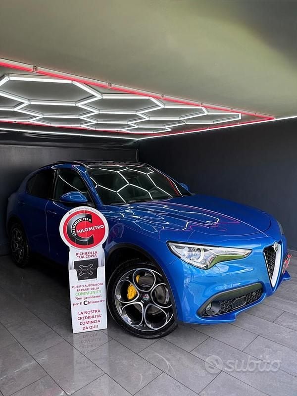 Blu Usata 2019 Alfa Romeo Stelvio Veloce SUV | 21.000 € (Super prezzo) - Immagine 1/4