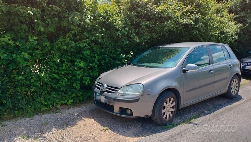 Usata VW Golf V 105 CV (77 kW) 2006 Utilitaria