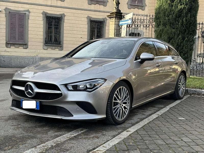 Grigio Usata 2021 Mercedes CLA200 Shooting Brake Station wagon | 23.900 € (Super prezzo) - Immagine 1/4