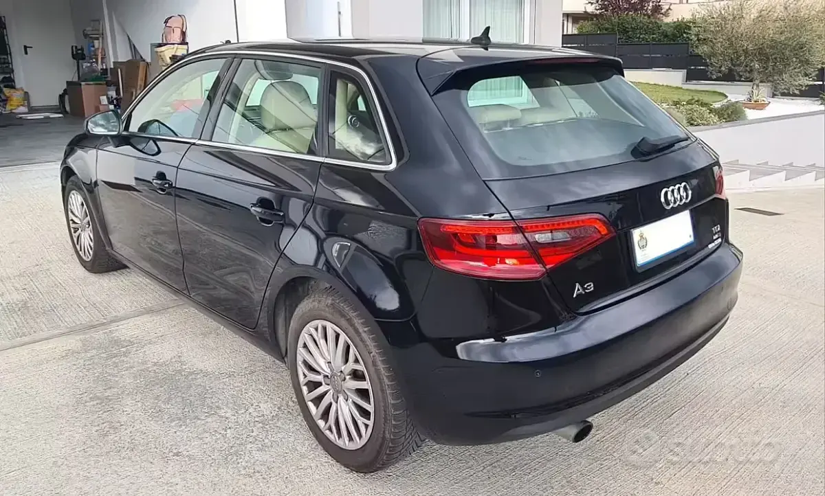 Usata Audi A3 105 CV (77 kW) 2013 Nero Berlina