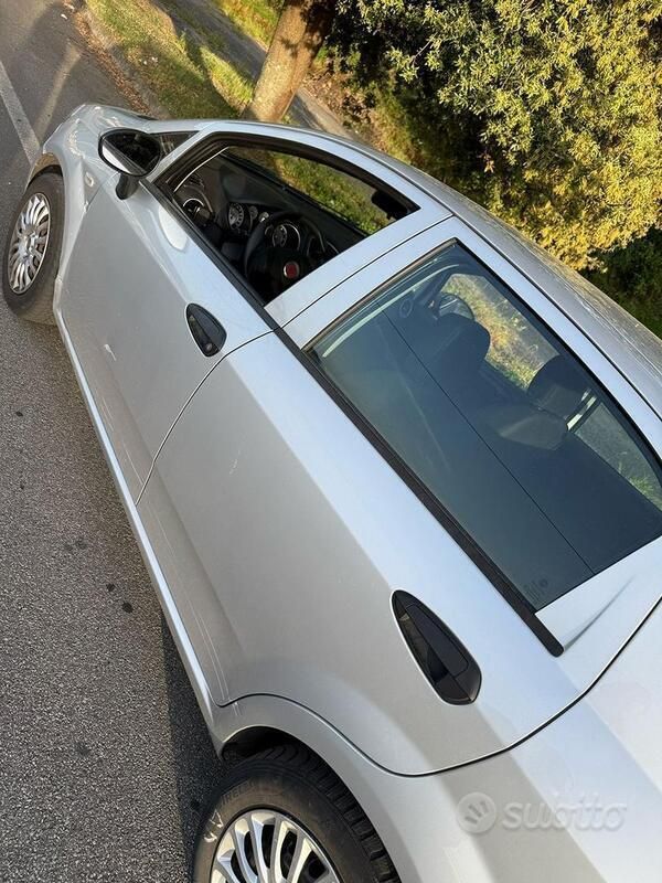 Usata Fiat Punto 69 CV (50 kW) 2016 Utilitaria