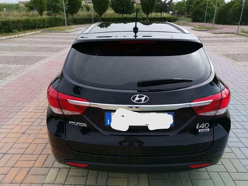 Usata Hyundai i40 136 CV (100 kW) 2015 Nero Station wagon