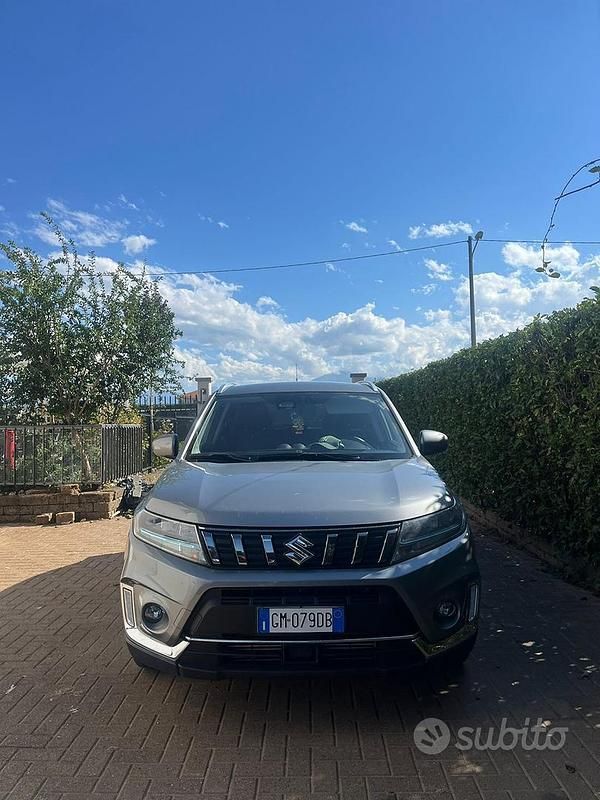 Usata 2023 Suzuki Vitara SUV | 21.000 € (Buon prezzo) - Immagine 1/4