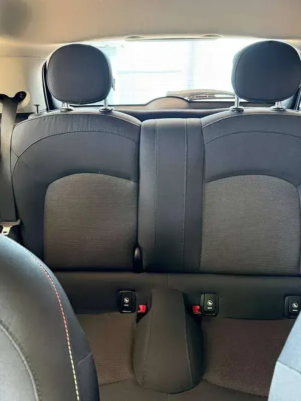 Usata Mini Cooper D 111 CV (81 kW) 2017 Beige Utilitaria
