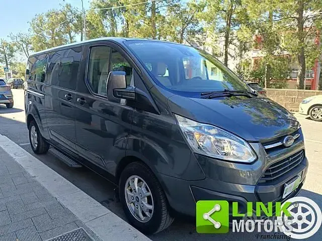 Usata Ford Tourneo 155 CV (114 kW) 2015 Grigio Monovolume