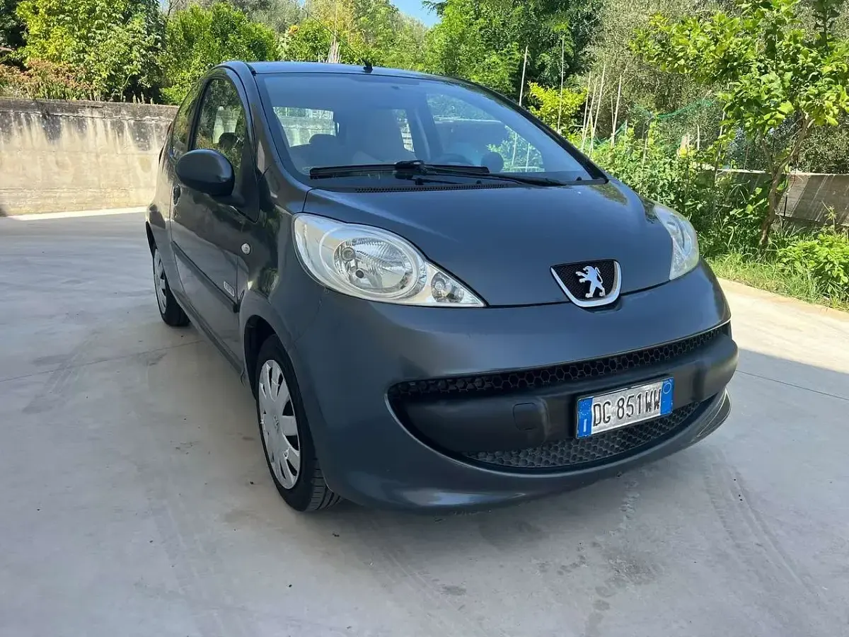 Usata Peugeot 107 68 CV (50 kW) 2007 Other Utilitaria