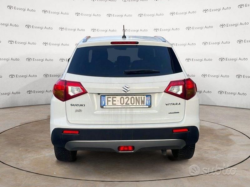 Usata Suzuki Vitara Cool 120 CV (88 kW) 2016 Bianco SUV