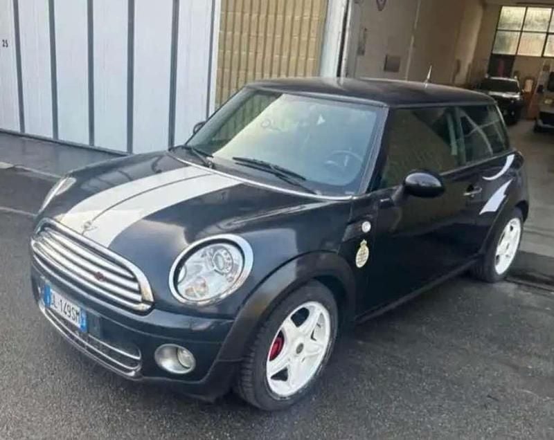 Usata Mini Cooper D 109 CV (80 kW) 2007 Nero Utilitaria