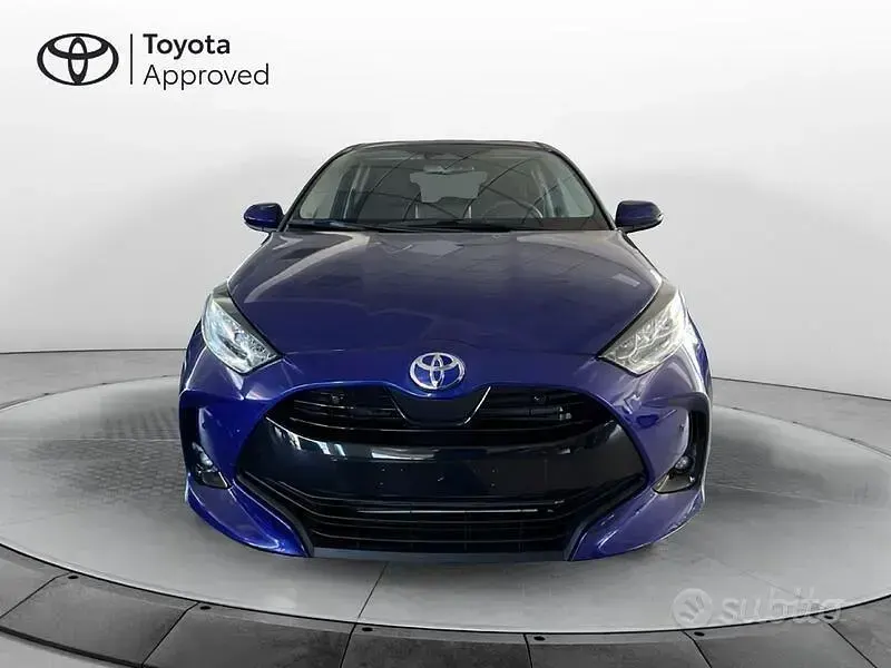 Nuova Toyota Yaris Trend 2025 Blu Utilitaria