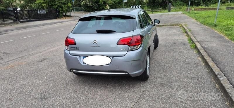 Usata Citroën C4 120 CV (88 kW) 2017 Grigio Berlina