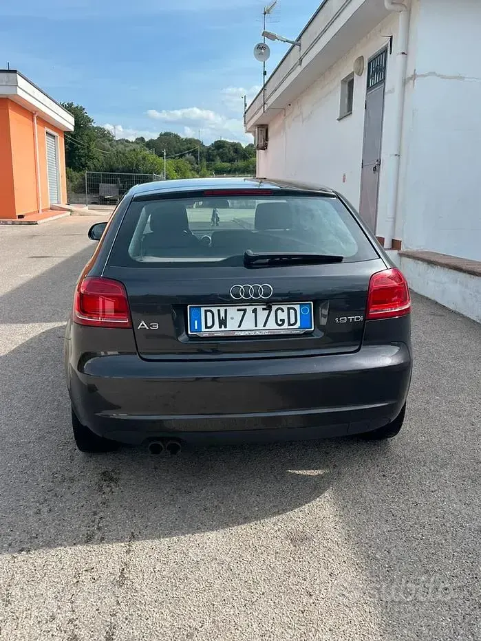 Usata Audi A3 105 CV (77 kW) 2009 Nero Utilitaria
