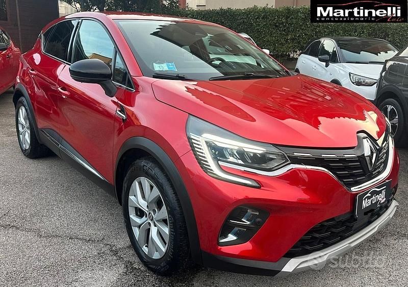 Usata Renault Captur Intens 100 CV (73 kW) 2021 Rosso SUV