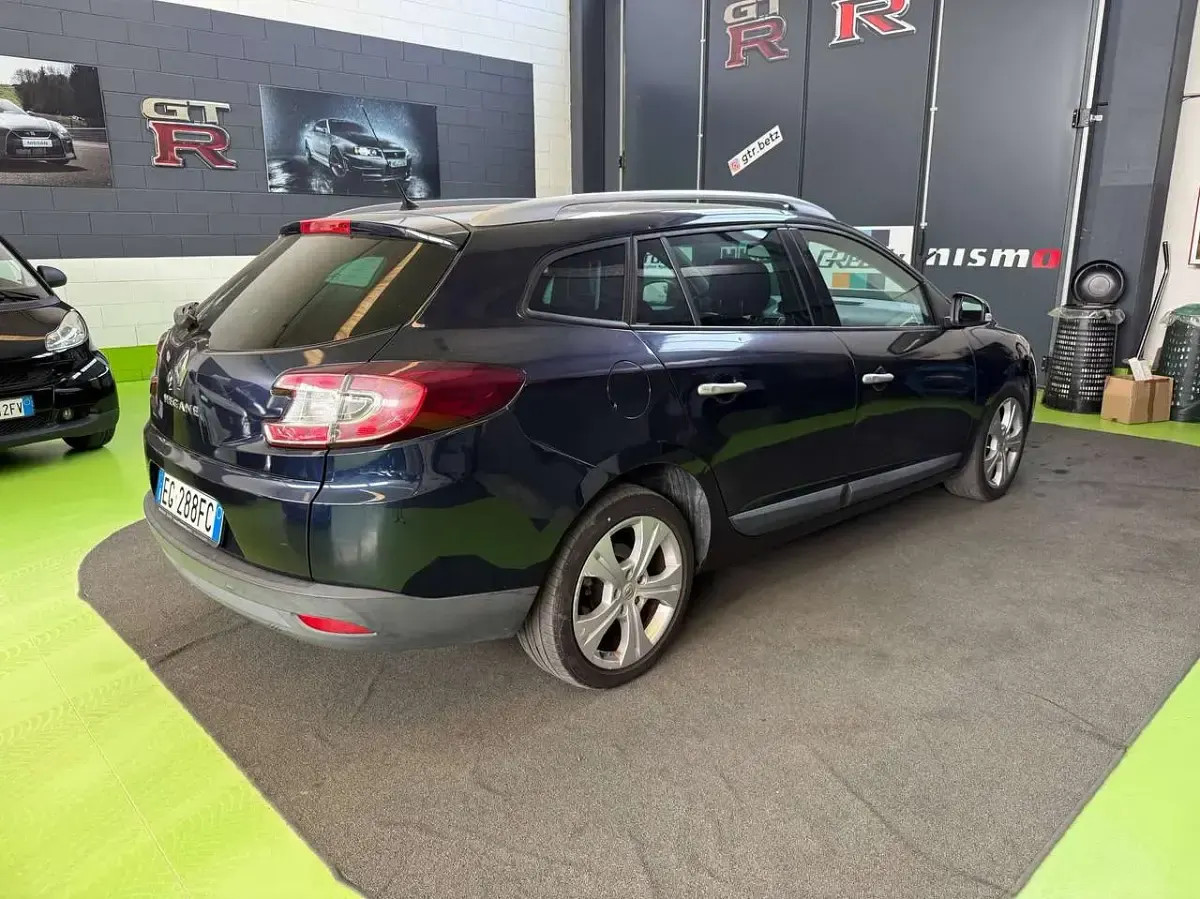 Usata Renault Mégane GrandTour Dynamique 110 CV (80 kW) 2011 Blu/azzurro Station wagon