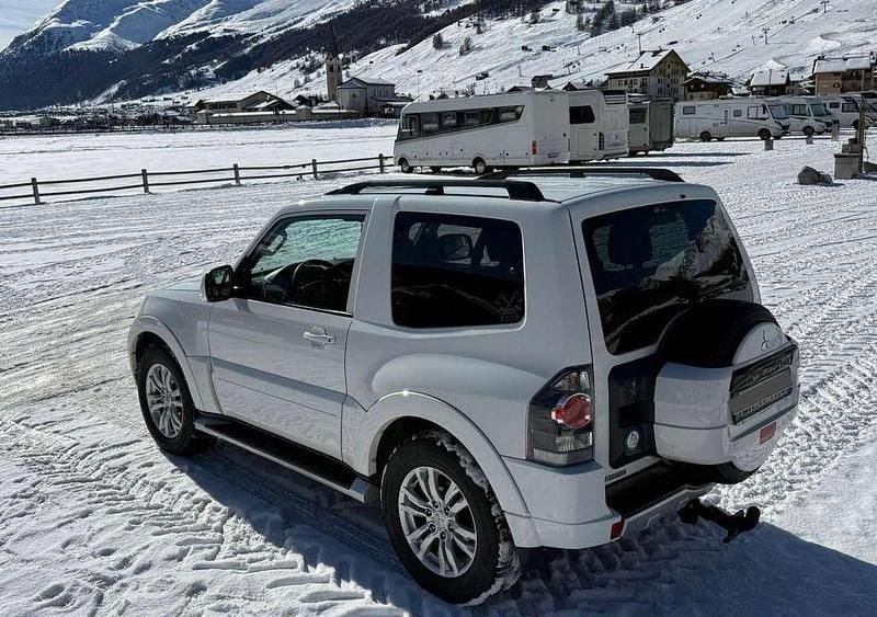 Usata Mitsubishi Pajero Instyle 200 CV (147 kW) 2012 SUV