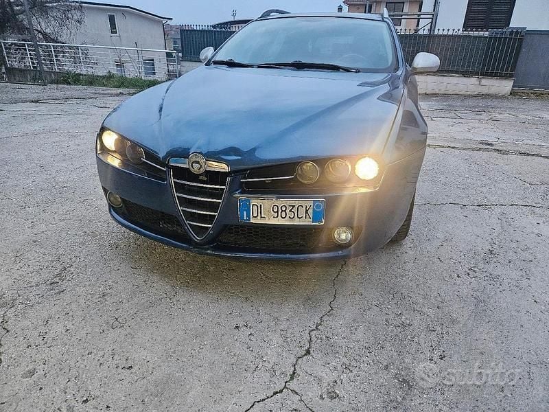 Usata Alfa Romeo 159 120 CV (88 kW) 2007 Blu Station wagon