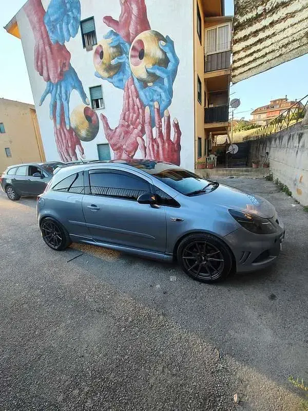 Usata Opel Corsa Sport 90 CV (66 kW) 2009 Utilitaria