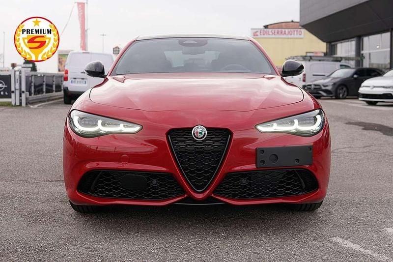 Nuova Alfa Romeo Giulia 211 CV (155 kW) 2025 Rosso alfa Berlina