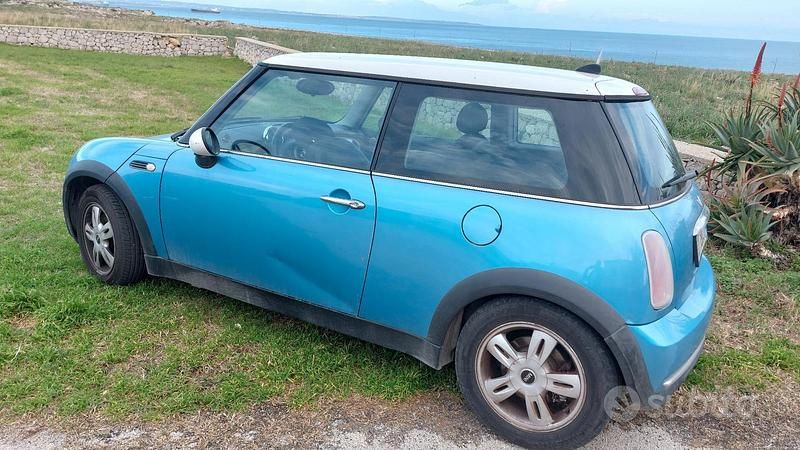 Usata Mini Cooper 2005 Blu Utilitaria