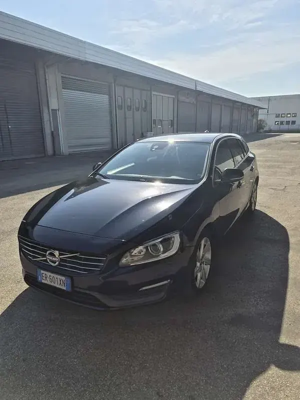 Usata Volvo V60 Momentum 163 CV (119 kW) 2013 Station wagon