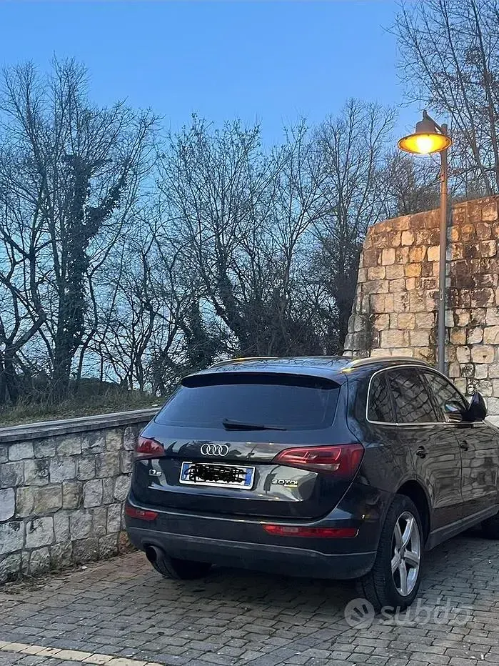 Usata Audi Q5 170 CV (125 kW) 2009 Nero SUV