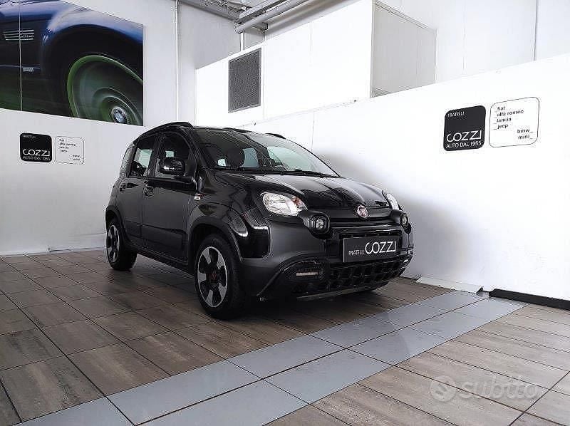 Usata Fiat Panda Cross Cross 69 CV (50 kW) 2019 Nero Utilitaria
