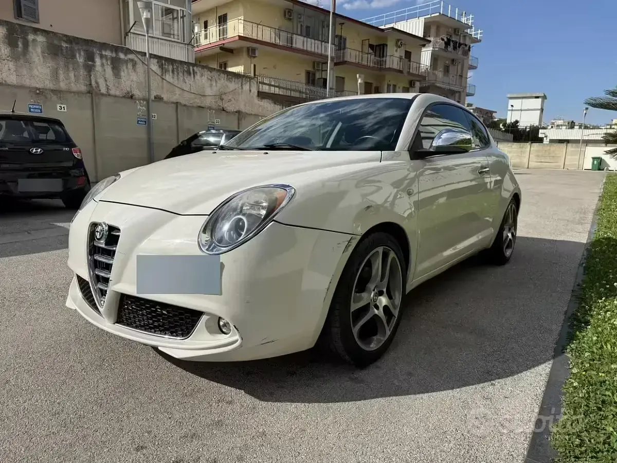 Usata Alfa Romeo MiTo 120 CV (88 kW) 2015 Bianco Utilitaria