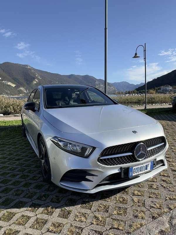 Usata 2020 Mercedes A180 Premium Tre volumi | 25.500 € (Buon prezzo) - Immagine 1/4