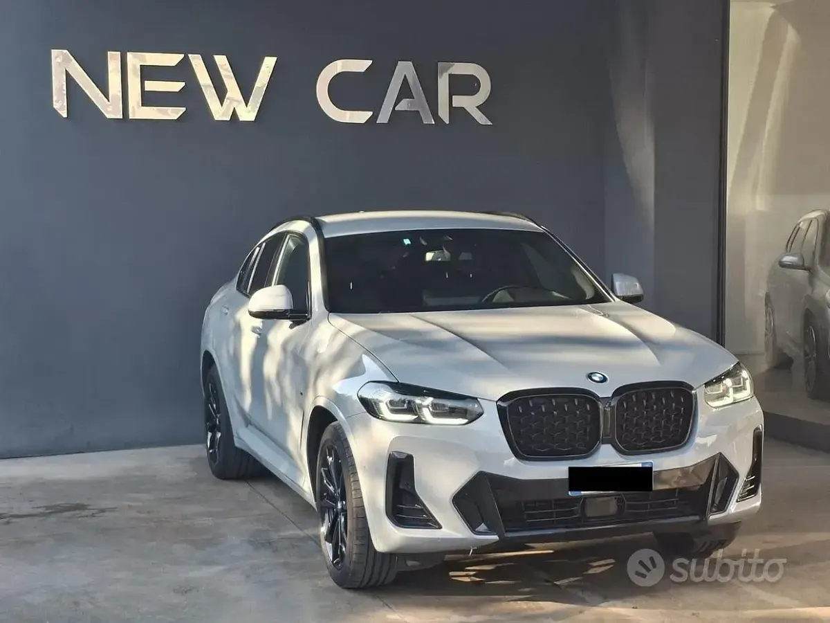 Usata BMW X4 249 CV (183 kW) 2023 Grigio SUV