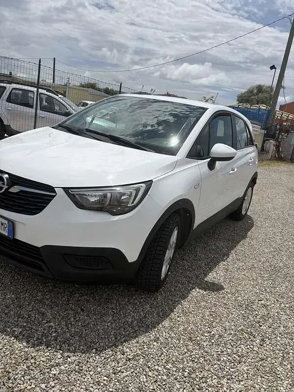Usata Opel Crossland X Edition 83 CV (61 kW) 2018 SUV